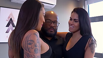 Trio Interracial Avec Une Call Girl Aux Gros Seins