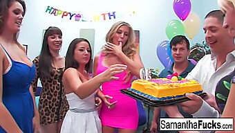 Celebrity Samantha Riceve Il Suo Desiderio Di Compleanno Con Un'Orgia Selvaggia