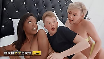 Missionsex Med En Bystig Ebony-Babe - Brazzers