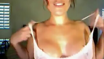 Tina'S Hot Webcam Show