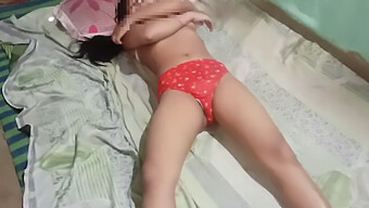 Kontol Pacarku Menembus Pantatku