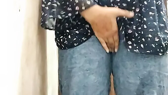 Indian College Girl Takes A Shower And Records It For Your Pleasure