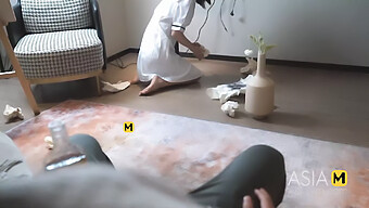 Xun Xiao Xiao'S Homemade Video Features Homemade Cunnilingus And 69 Action