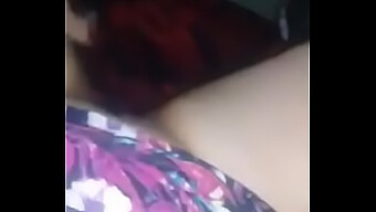 Rasakan Sensasi Sedotan Baru Dengan Latina Seksi Ini