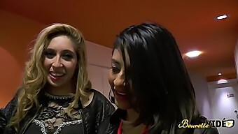 Sherine Y Anaïs Se Involucran En Un Encuentro Travieso Y Kinky