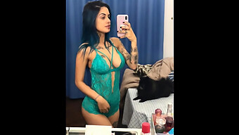 Tati Zaqui: Una Belleza Tetona En El Porno